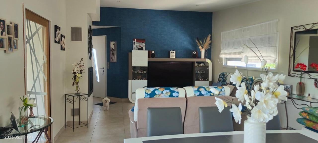 Laloue Apartamento Trange Exterior foto